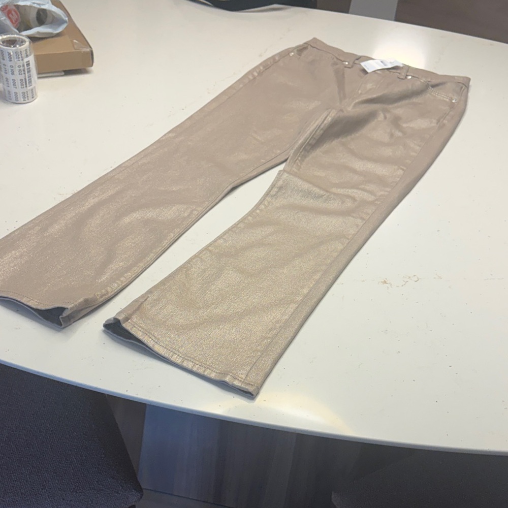 BNWT LOFT  gold shimmery kick crop style jeans (size 24/00) perfect condition